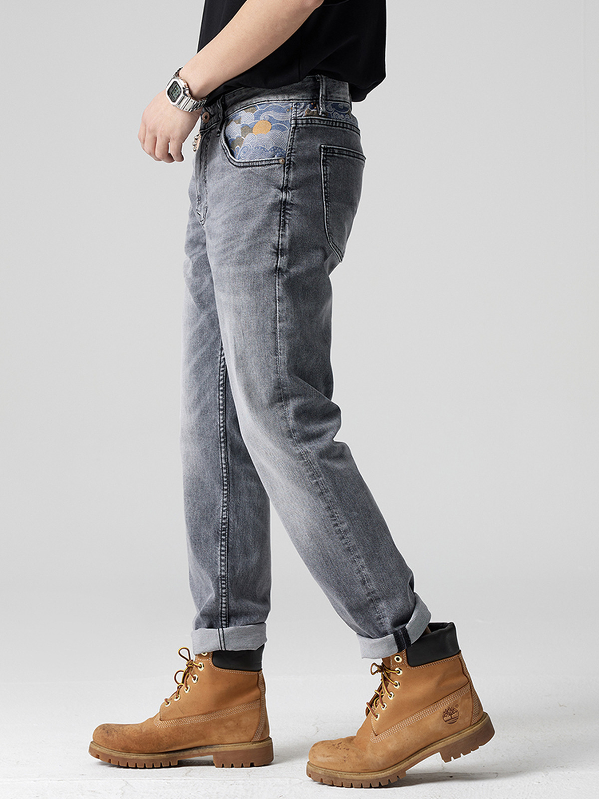 Waist detail